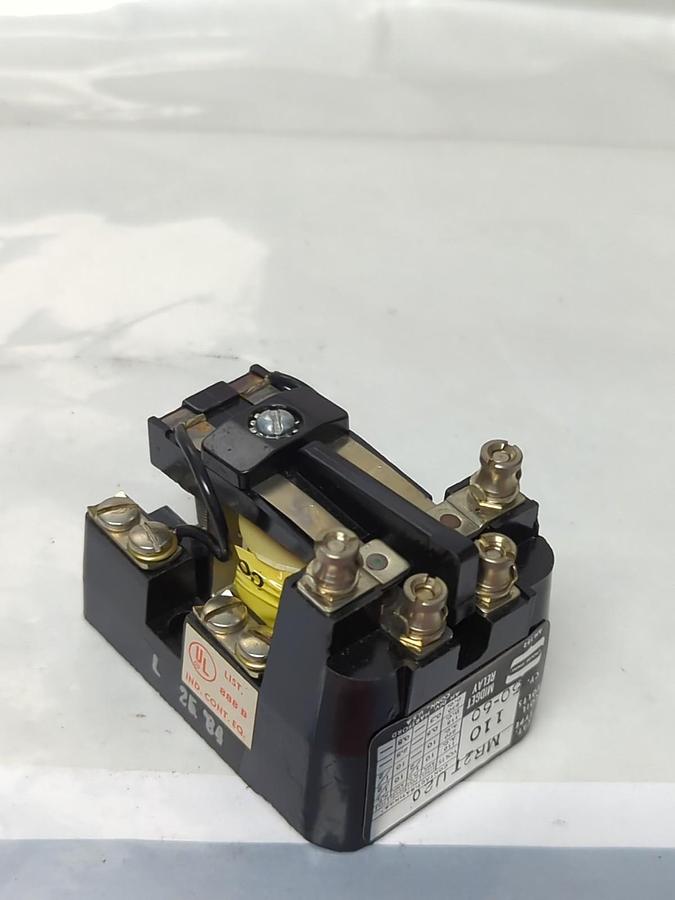Used CROUSE-HINDS,MR2TU20,MIDGET RELAY 110V 50/60VY PRE-OWNED