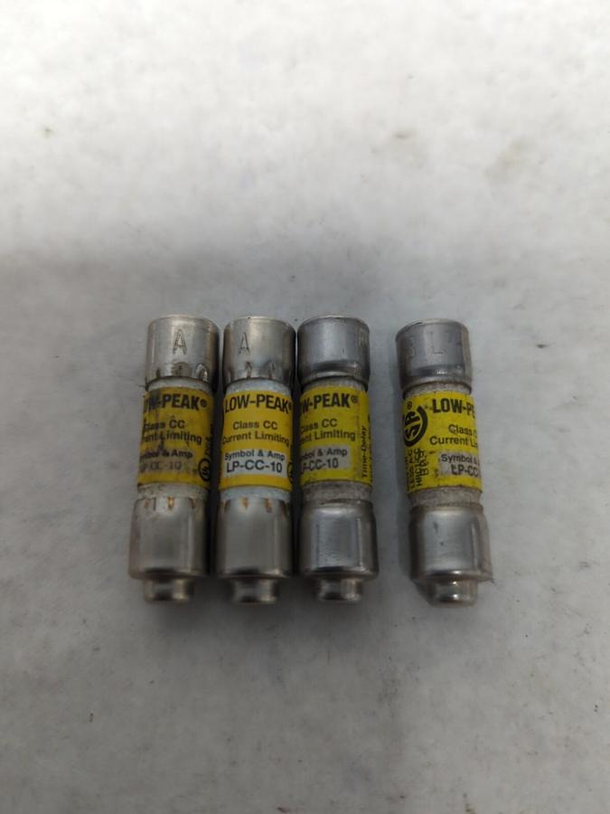 Used COOPER BUSSMANN,LP-CC-10,LOW-PEAK 10 AMP FUSE LOT OF 4 PRE-OWNED