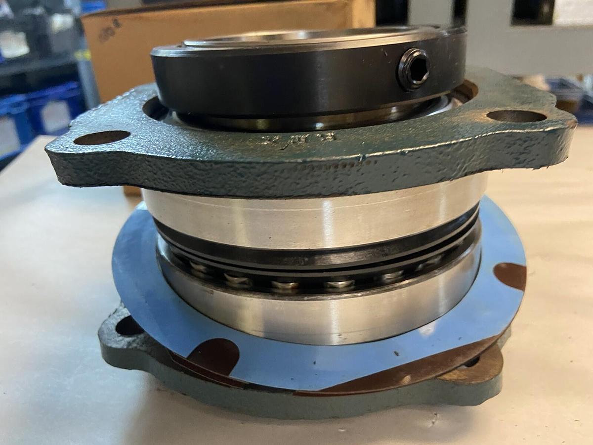 Rexnord,ZD5307,Roller Bearing Insert 3-7/16 INCH NOS