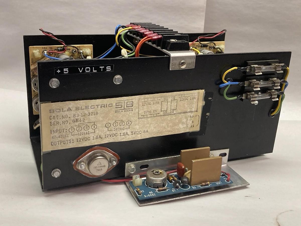Used Sola Electric,83-12-3218,DC Power Supply 12VDC 1.8A