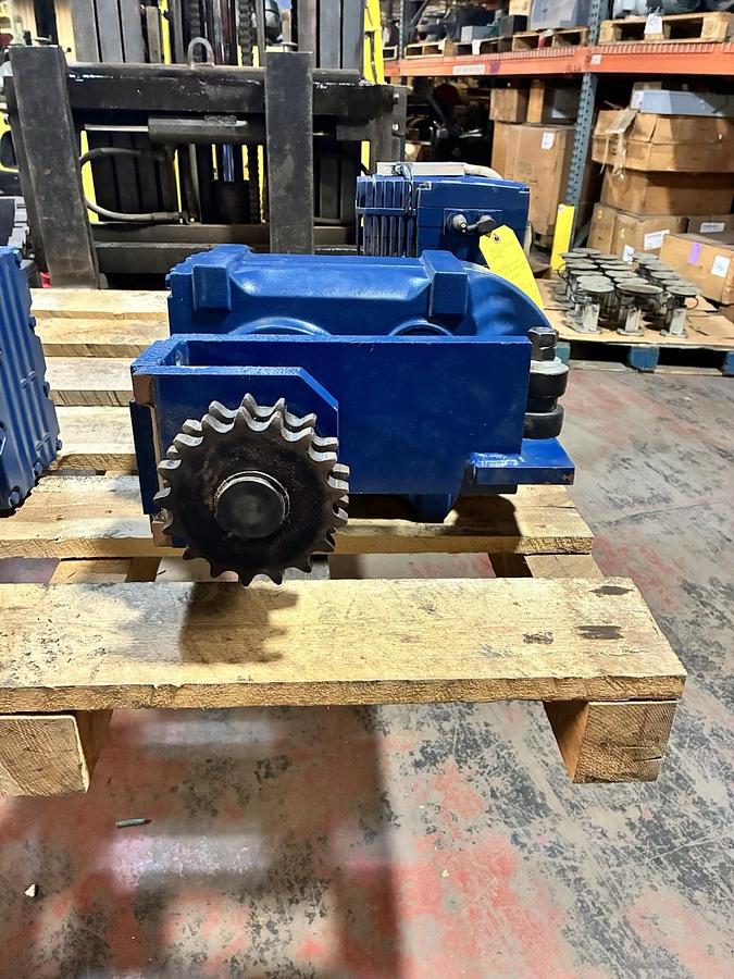 Used SEW EURODRIVE,FA77/G DRE90L4BE2HR/MM15/IV,GEAR MOTOR 1.5kW RATIO 94.93