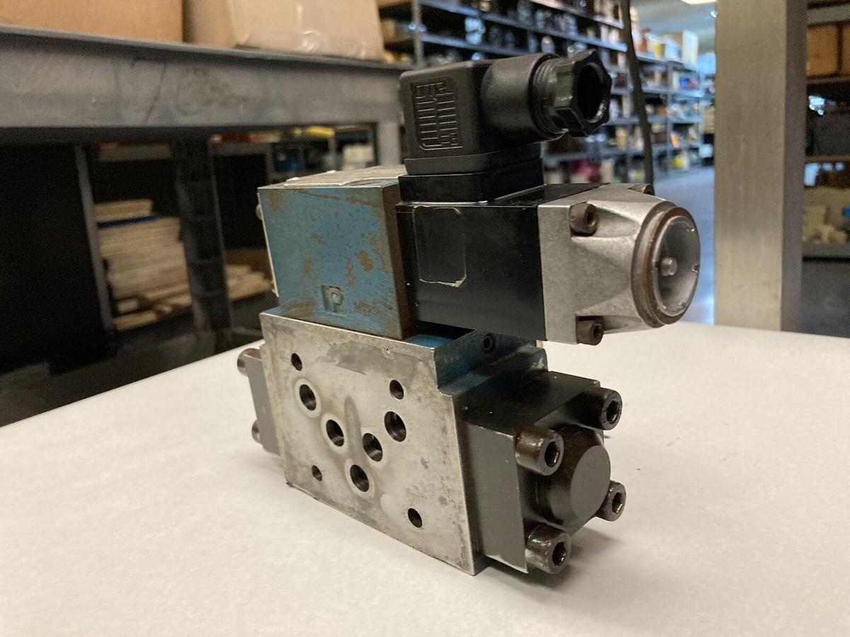 Used Rexroth,4WE6Y53/AW120-60NZ4,Hydraulic Directional Control Valve