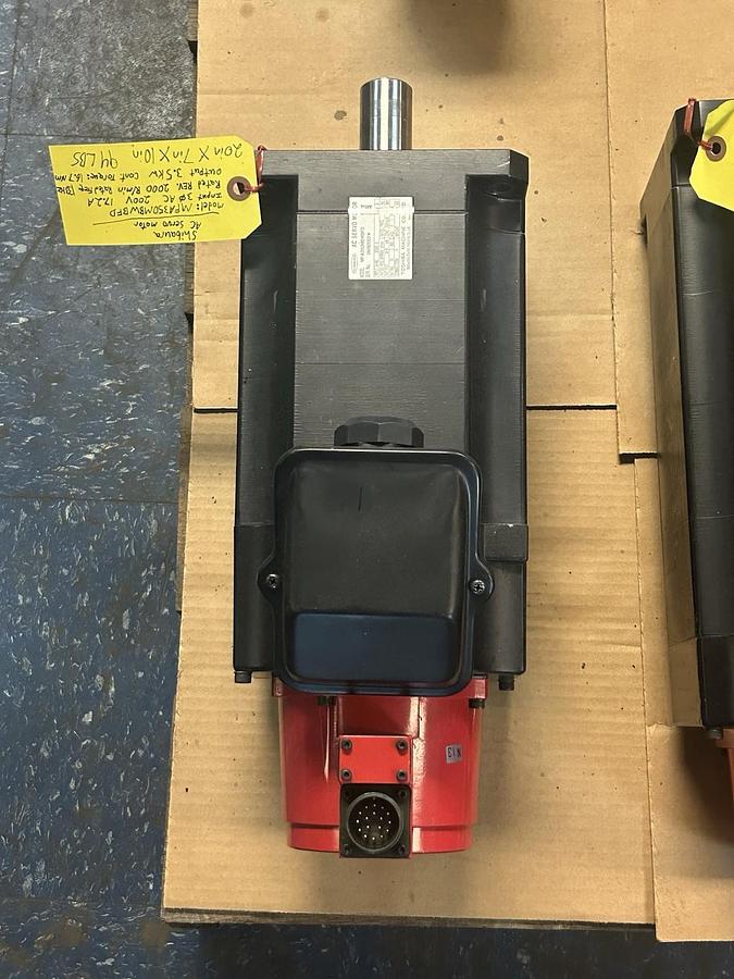 Used TOSHIBA,MFA350MBWBFD,AC SERVO MOTOR 200V 2000RPM 3.5KW