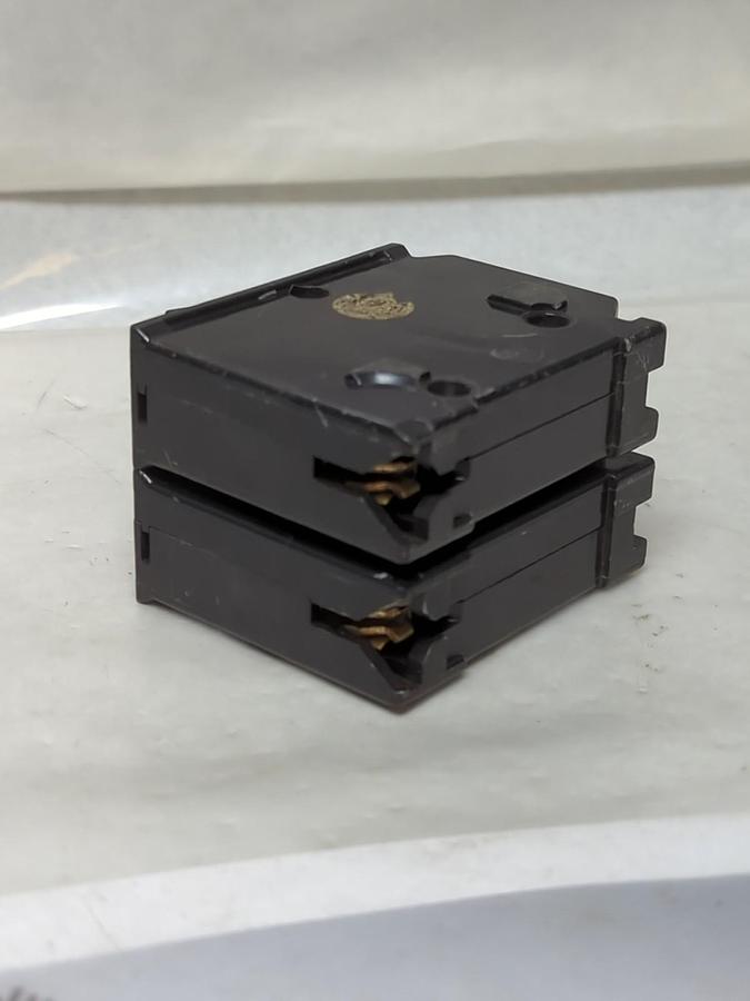 Used SQUARE D,HOM220,CIRCUIT BREAKER 20 AMP 2-POLE PRE-OWNED