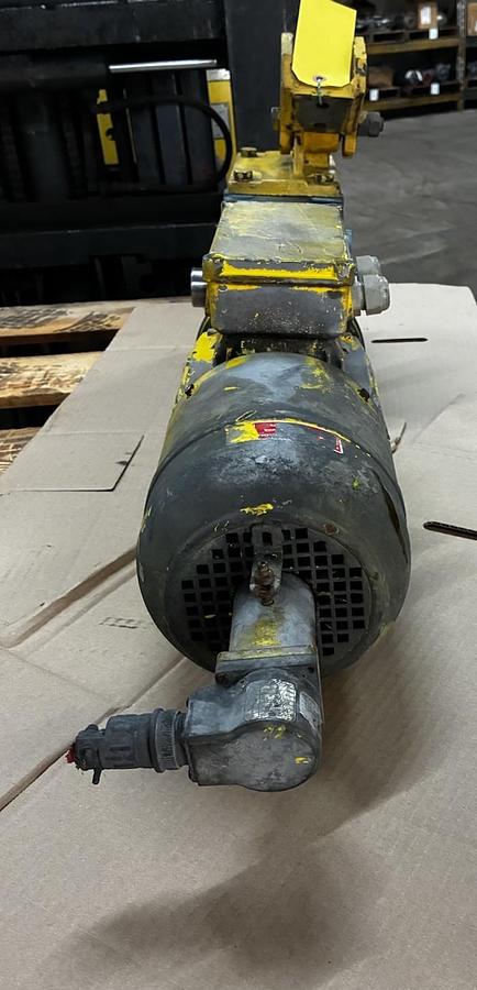 Used SEW EURODRIVE,KH67TAM145-KS,GEAR REDUCER MOTOR 90.04:1 TORQ 6150 IN/LBS