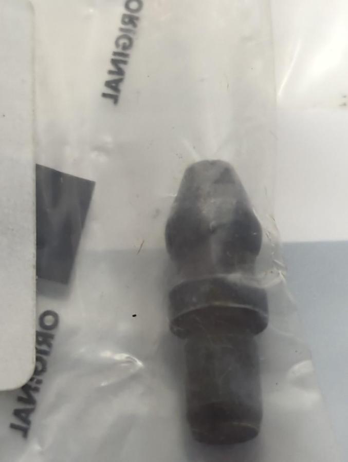 TRUMPF,0212290,CENTERING BOLT LOT OF 2 NOS