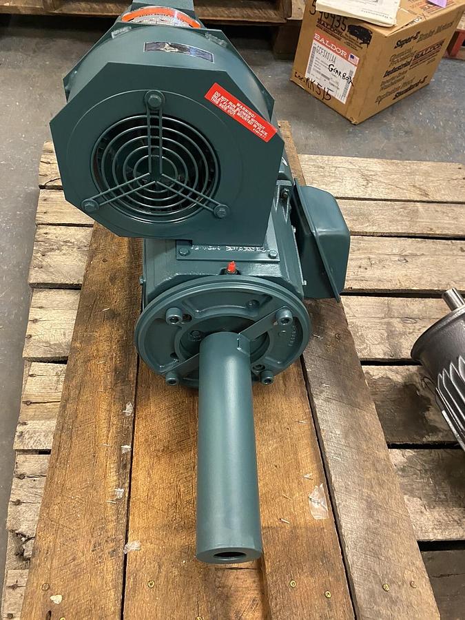 Allen Bradley,C1812ATZ,1325 DC Motor 7.5hp 1750rpm 300VDC