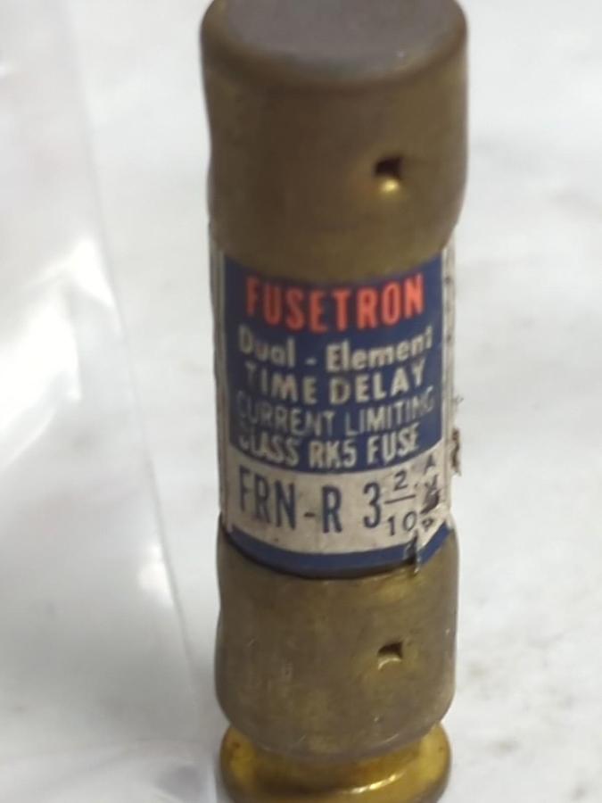 Used COOPER BUSSMANN,FRN-R-3-2/10,FUSETRON 3-2/10 AMP FUSE LOT OF 2 PRE-OWNED