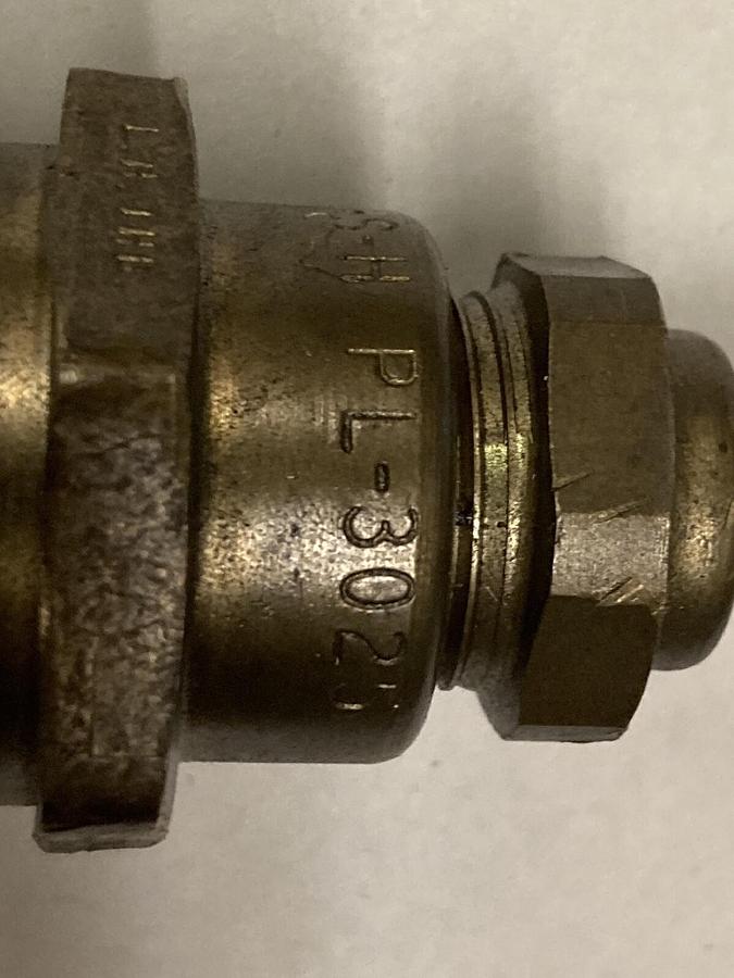 Used L.H. THD,365-1-S-H,Shut-Off Valve
