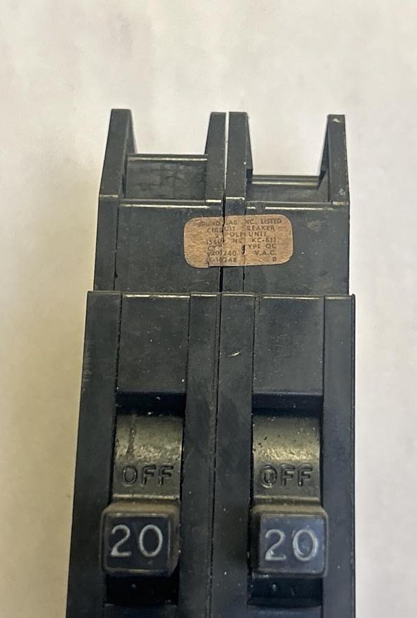 Used ZINSCO,QC220,CIRCUIT BREAKER 20A 120/240V 2P