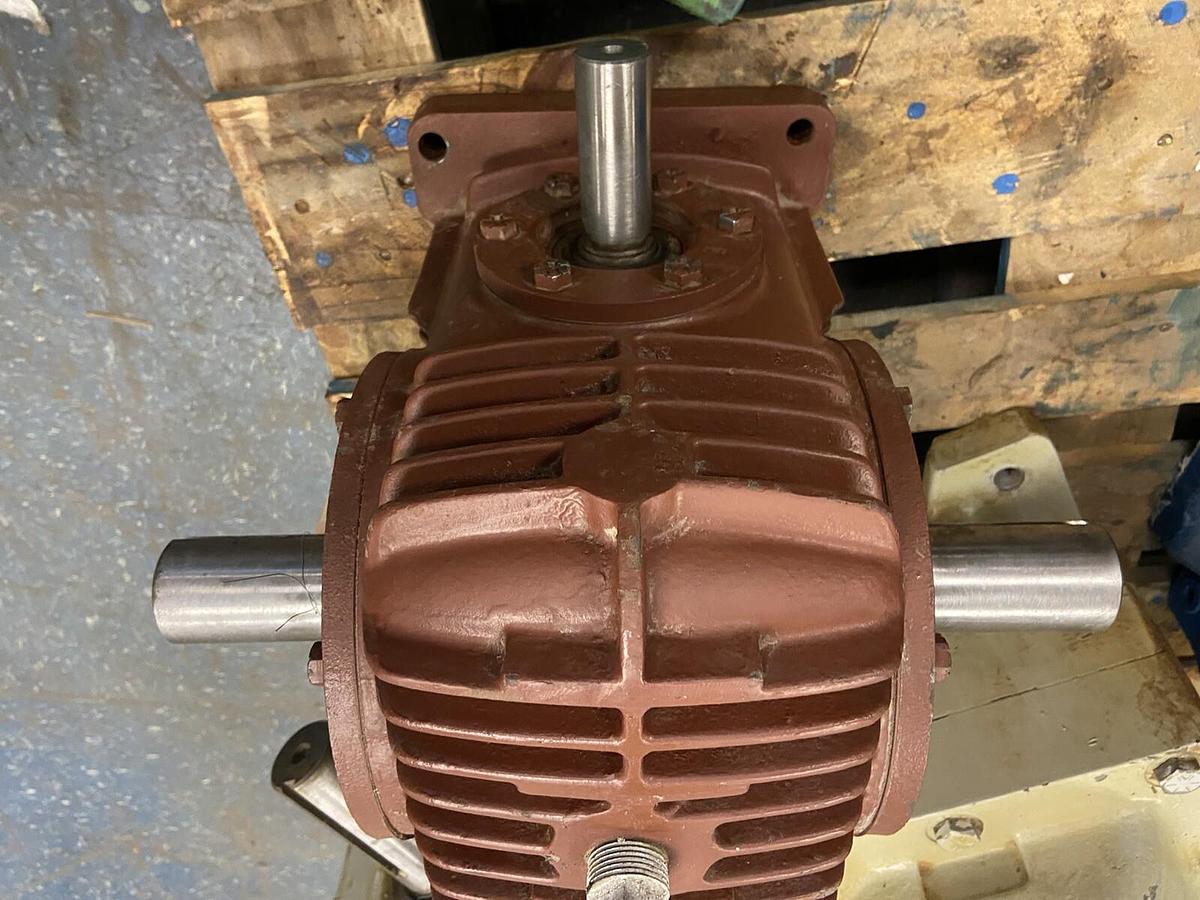 Used EX-Cell-O Cone Drive,HU35-6,Gear Reducer Ratio 20 5.85Hp 1750RPM