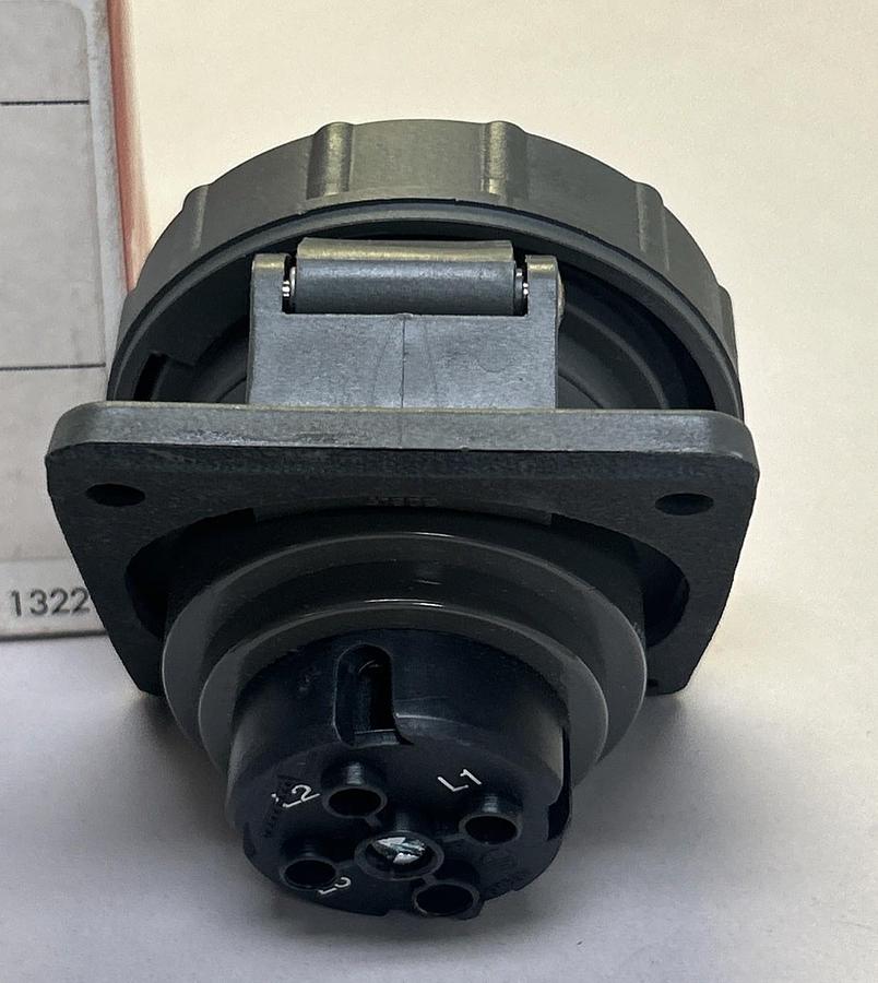 LEGRAND PASS & SEYMOUR,PS420R7W,PIN & SLEEVE WATERTIGHT RECEPTACLE NOS