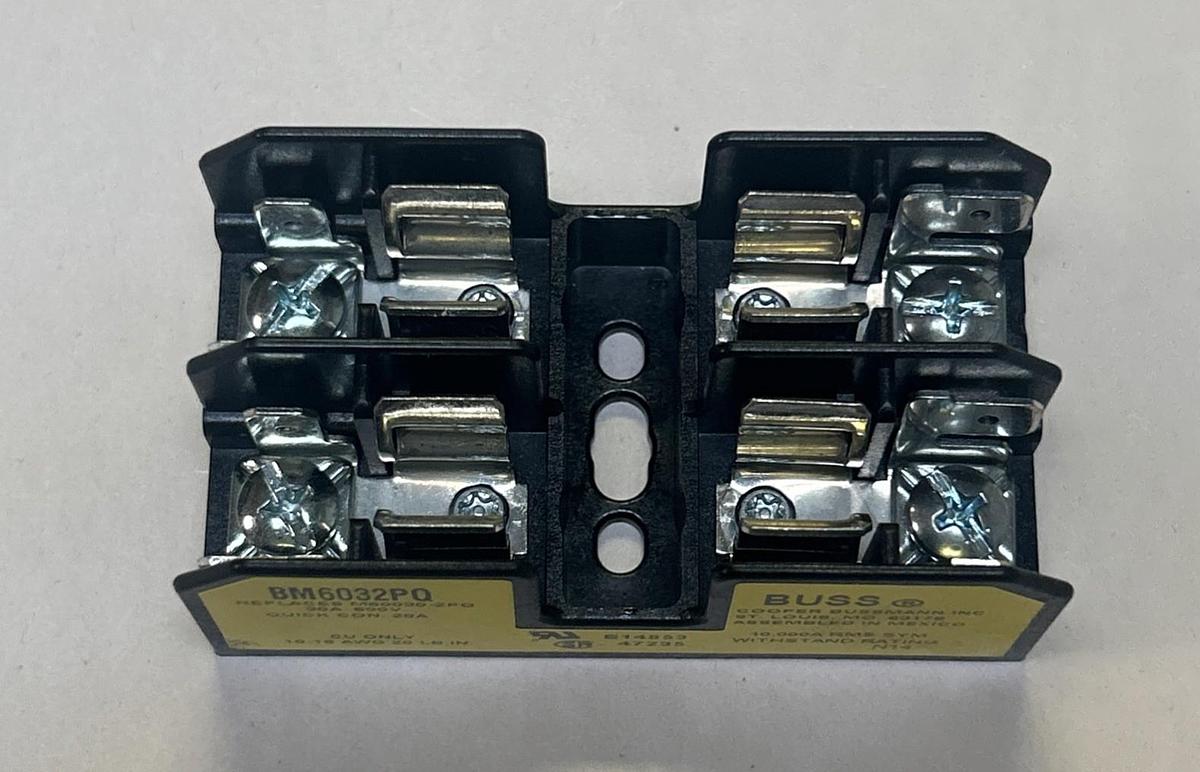 BUSSMANN,BM6032PQ,FUSE BLOCK HOLDER 30A 600V NOS