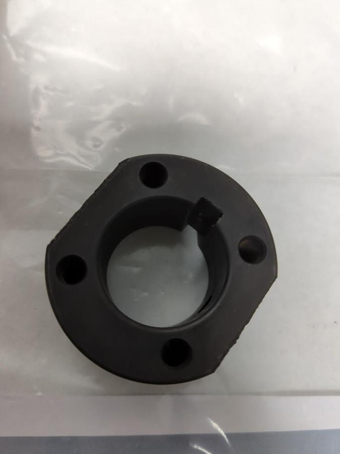 LOVEJOY,6SCH,SPACER HUB 1-3/8 IN BORE 5/16 IN KW PRE-OWNED