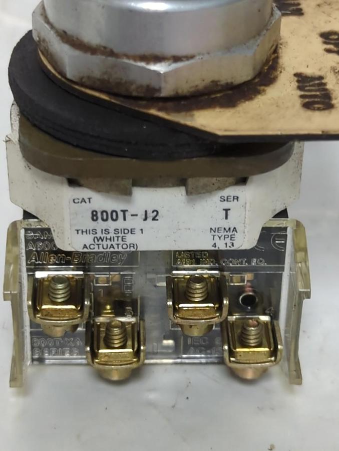 Used ALLEN BRADLEY,800T-J2,SERIES T SELECTOR SWITCH PRE-OWNED
