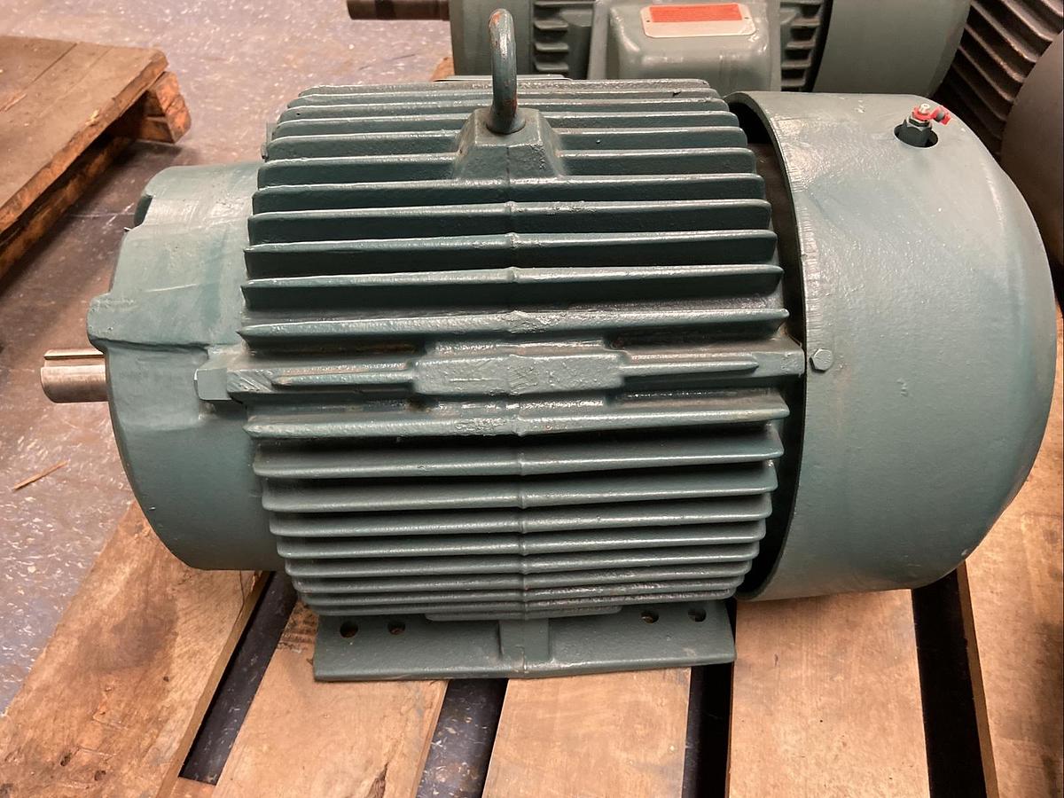 Used Reliance,XEX P28G0399R,Motor 25Hp 3550RPM 230/460V Frame 284TS