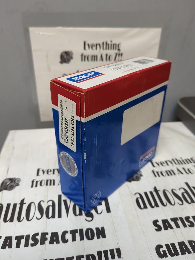 SKF,23022 CC/W33,SPHERICAL ROLLER BEARING 110MM X 170MM X 45MM NOS