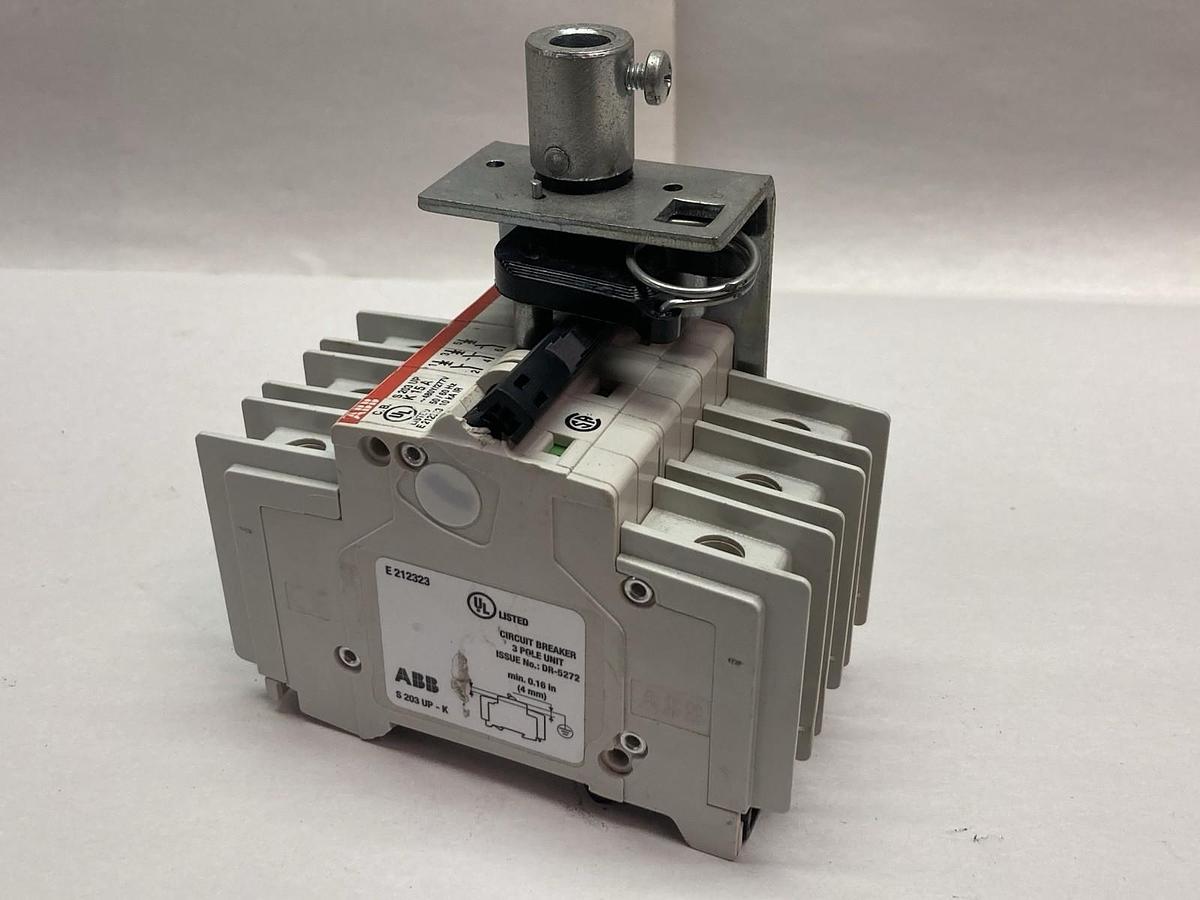 Used ABB,E 212323,3-Pole Circuit Breaker 50/60Hz 10kA