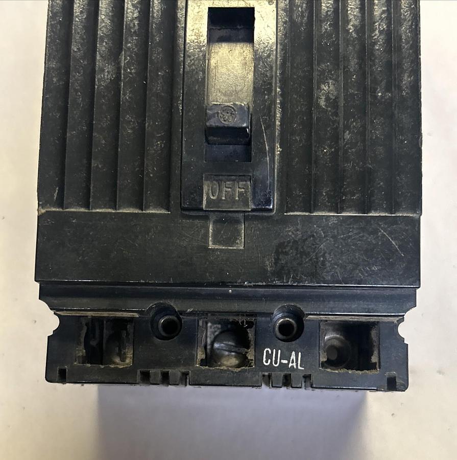 Used GENERAL ELECTRIC,TEF134070,CIRCUIT BREAKER 70A 480V 3P