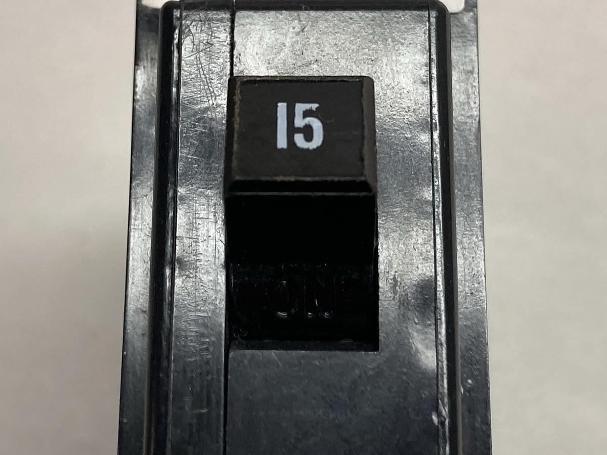 Cutler-Hammer,M1640,1-Pole Circuit Breaker 15A 120/240V