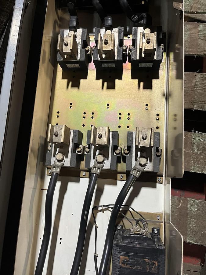 Used ALLEN BRADLEY,2112B,SIZE 5 OLDER FUSED STARTER MCC BUCKET 709-FOD103 200HP 64"