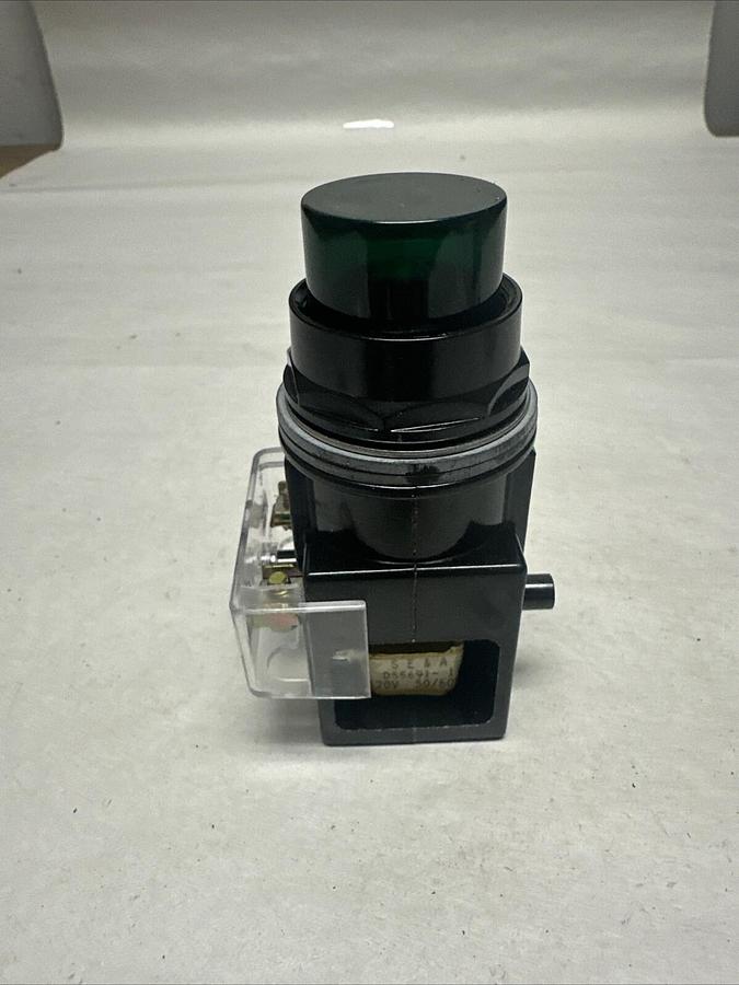 Used Siemens,52PX4G3,Green Pilot Light Transformer Type NEW