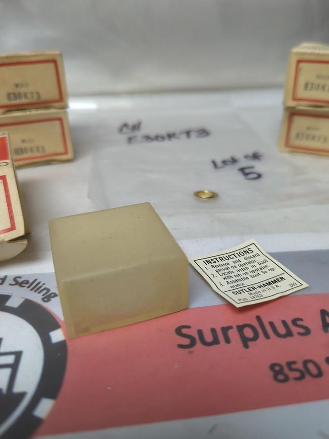 CUTLER-HAMMER,E30KT3,TRANSPARENT RUBBER BOOT LOT OF 5 NOS