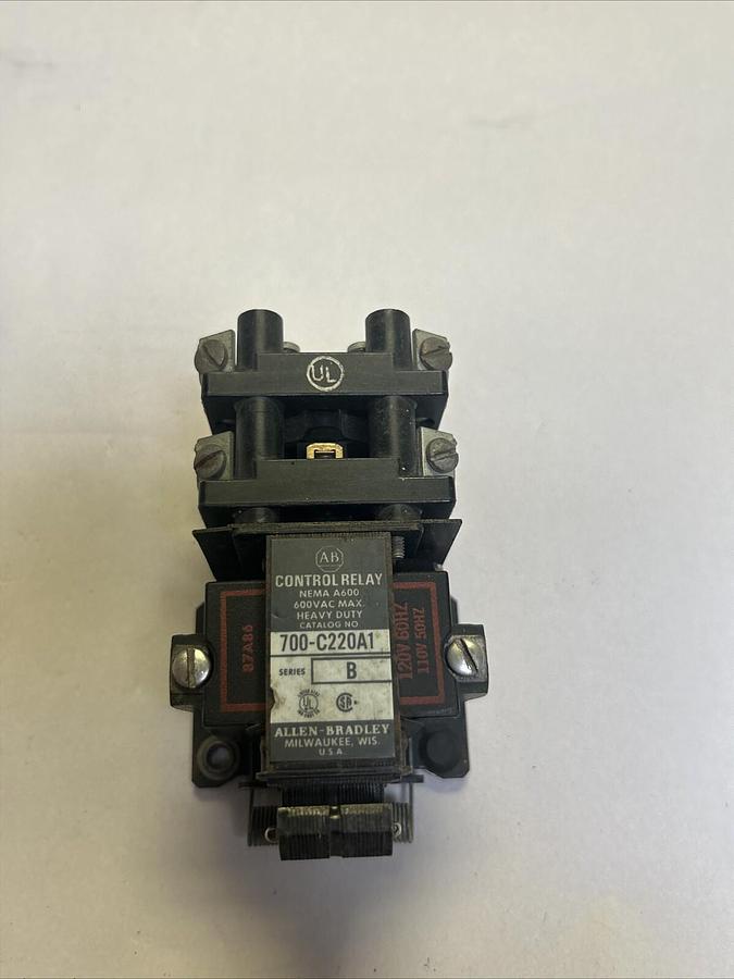 Used ALLEN BRADLEY,700-C220A1,CONTROL RELAY