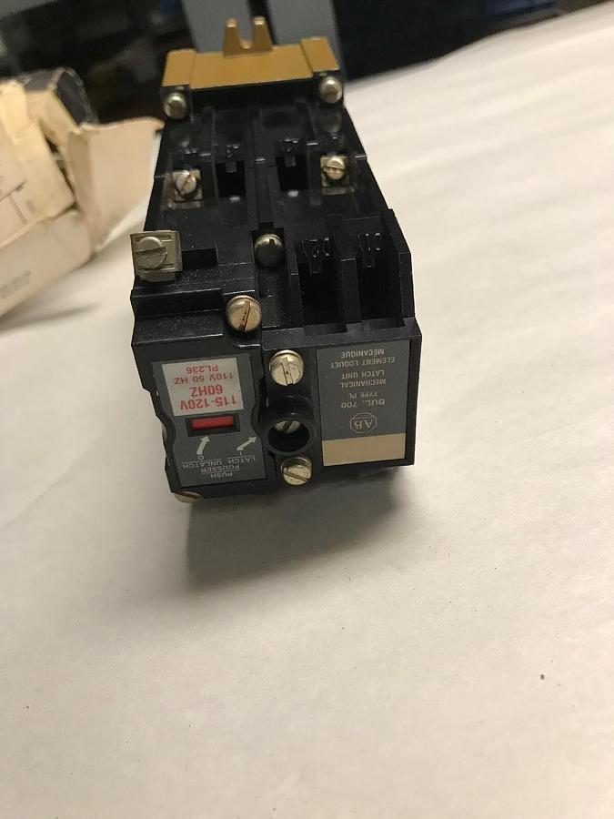 Allen Bradley,700-PL200A1,Type P Control Relay with Mechanical Latch
