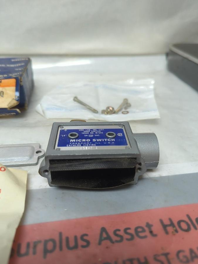 HONEYWELL/MICRO SWITCH,BZE-3YQ,SNAP LIMIT SWITCH NOS