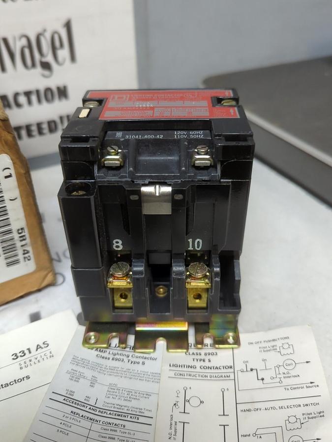 SQUARE D,8903SMO1V02,SERIES A LIGHTING CONTACTOR 30 AMP 120/110V 60/50HZ NOS