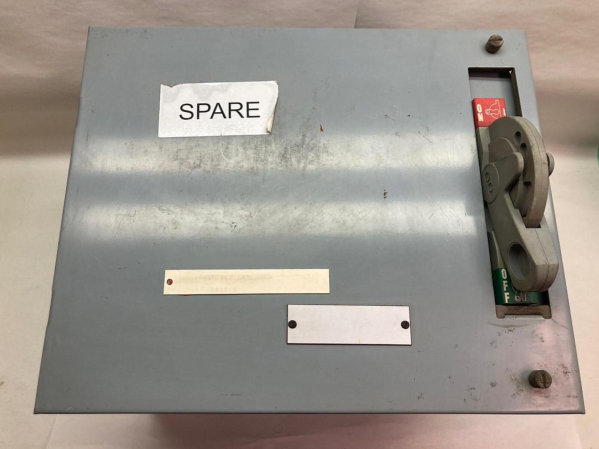 Used Allen Bradley,2100 2192F,30 Amp 12 Inch MCC Disconnect Feeder Bucket