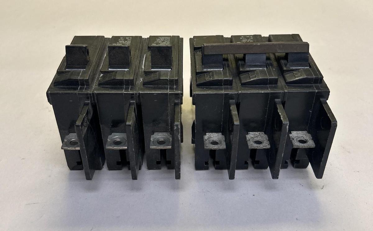 Used ITE,BQ3B020,CIRCUIT BREAKER 20AMP 240VOLT 3P LOT OF 2