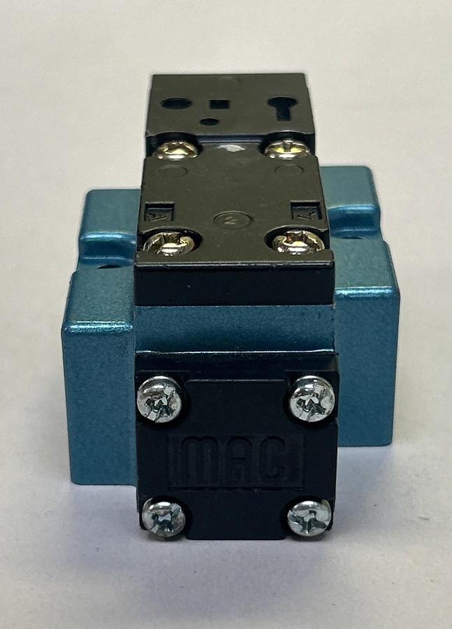 Used MAC VALVES,912B-PM-111JJ,SOLENOID VALVE 25-150 PSI