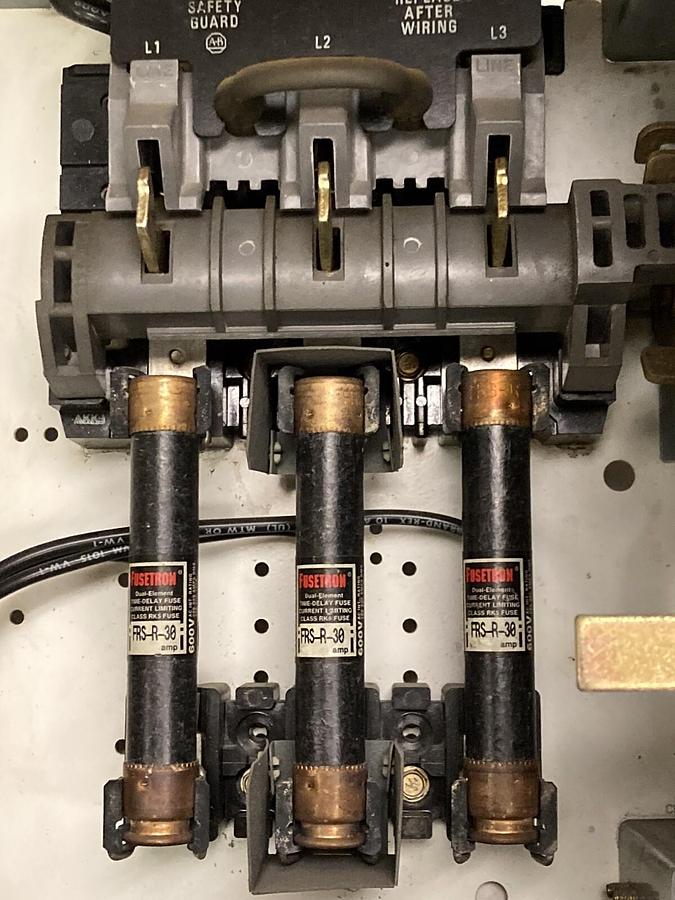 Used Allen Bradley,2100 2192F,60 Amp 12 INCH Fused MCC Disconnect Feeder Bucket