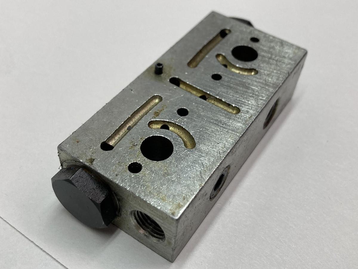 Graco Trabon,MR-20T,Modular Divider Valve Block