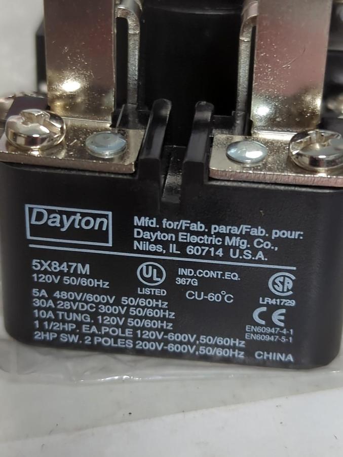 DAYTON,5X847M,POWER RELAY 120VAC 50/60HZ 30A NOS