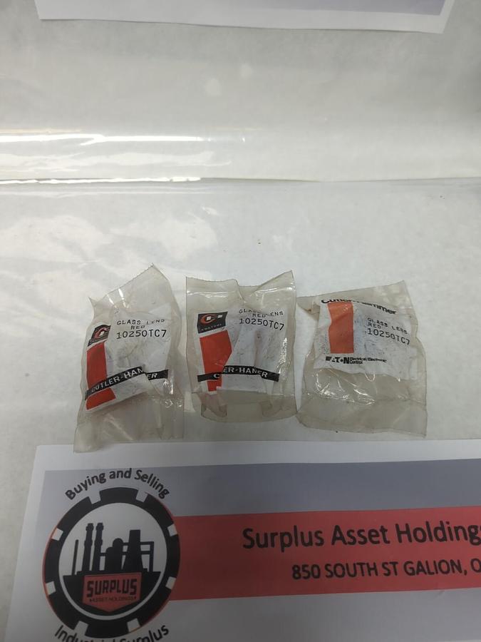 CUTLER-HAMMER,10250TC7,RED GLASS LENS NLOT OF 3 NEW