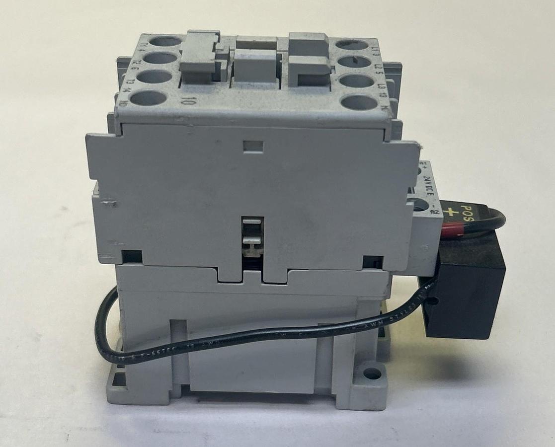 Used ALLEN BRADLEY,100-C12E*10,CONTACTOR 24VDC COIL