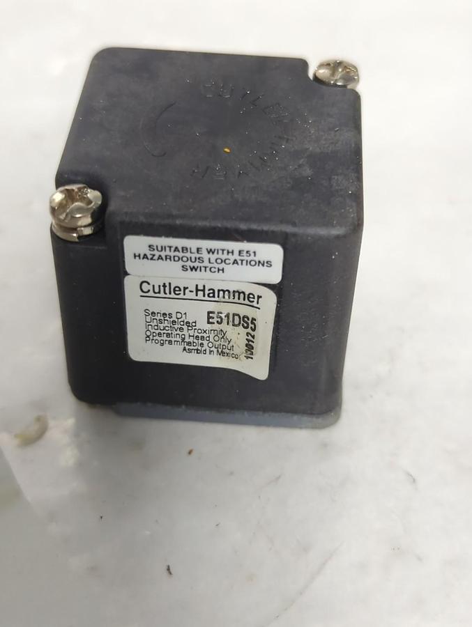 CUTLER HAMMER,E51DS5,INDUCTIVE SIDE SENSING HEAD UNSHIELDED NOS