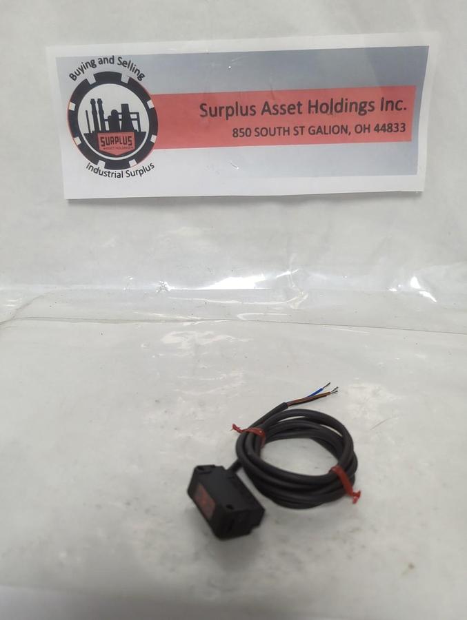Used KEYENCE,PZ-G102P,PHOTOELECTRIC SENSOR PRE-OWNED