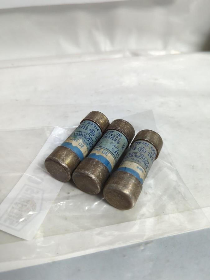 Used GE,GF8B30,FUSE 30 AMP LOT OF 3 PRE-OWNED