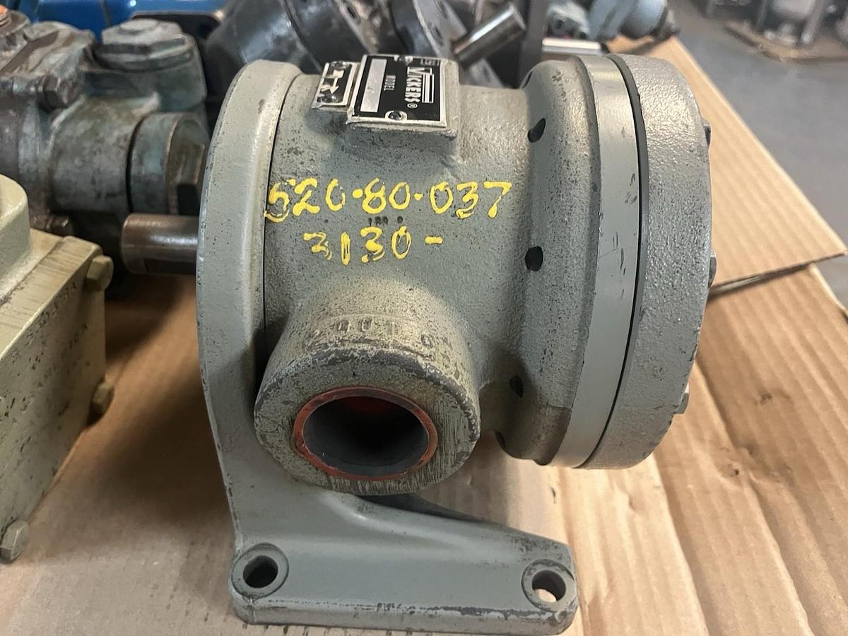 Used VICKERS,V124-20,HYDRAULIC VANE PUMP
