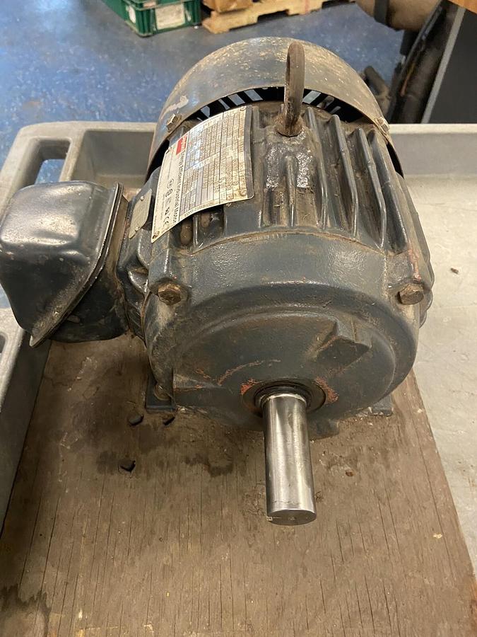 Dayton,3K77A,Motor 3Hp 1765RPM 208-230/460V Frame 182T