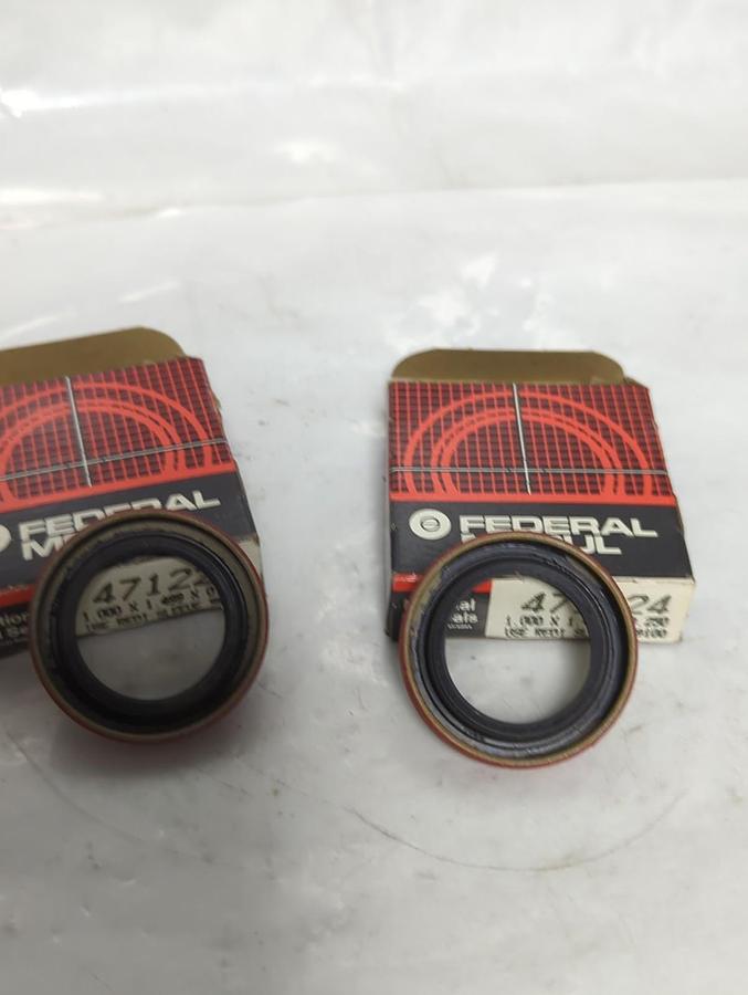 NATIONAL OIL SEAL,471224,OIL SEAL LOT OF 2 NOS