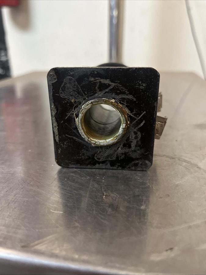 Used GE,1D93G103,DC CONTROL COIL