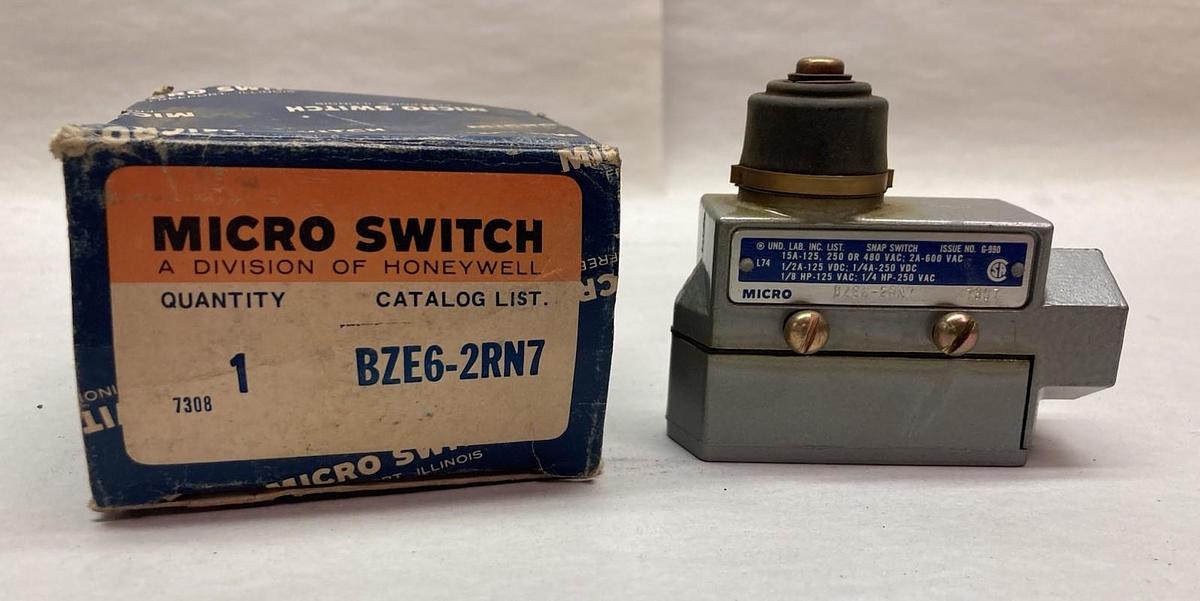 Used Micro Switch,BZE6-2RN7,Snap Switch