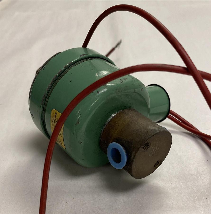 Asco,8314C11,Solenoid Valve 1/8 INCH NPT 120VAC Coil NOS