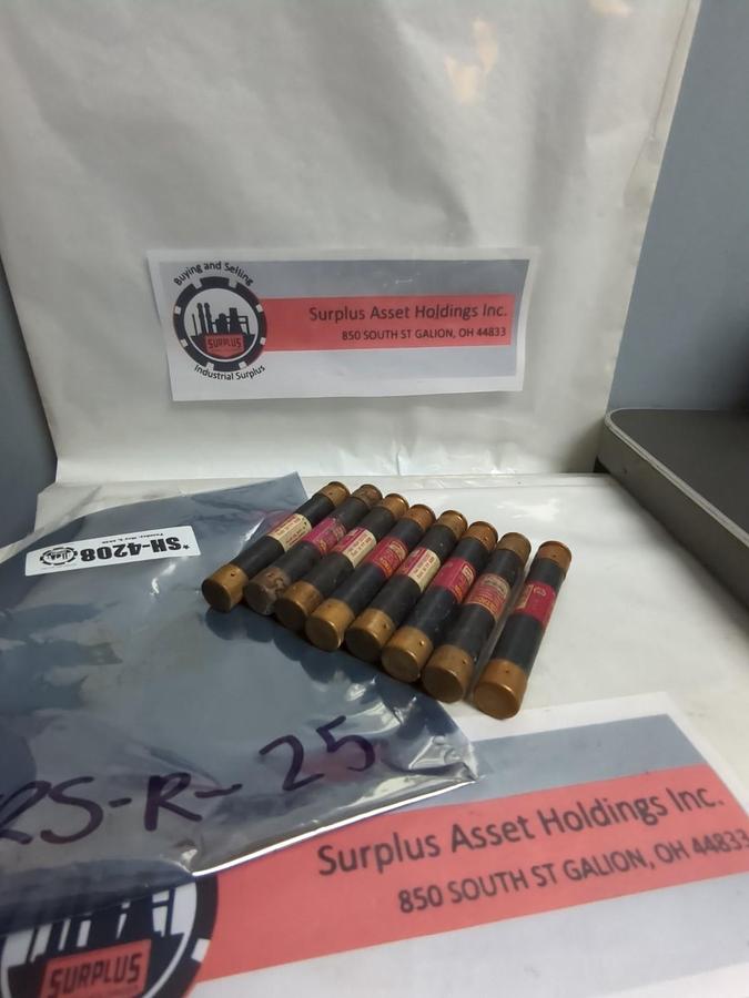 Used COOPER BUSSMANN,FRS-R-25,FUSETRON FUSE 25 AMP LOT OF 8 PRE-OWNED