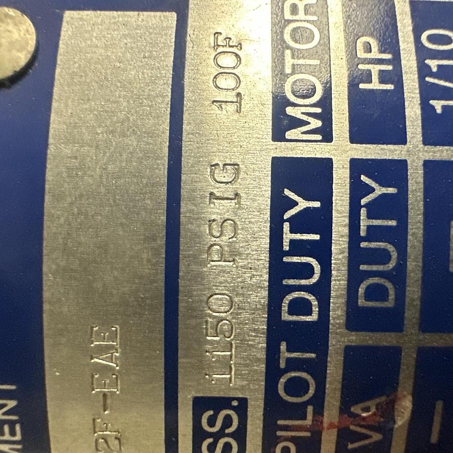 Magnetrol,F50-4D2F-EAE,1150 PSI Industrial Control Equipment